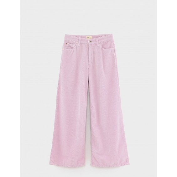 Kae pana. Pantalon ancho