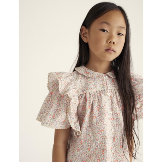 Ada. Blusa flores