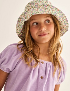 Bucket. Gorro flores