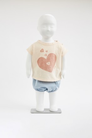 Camiseta corazones baby